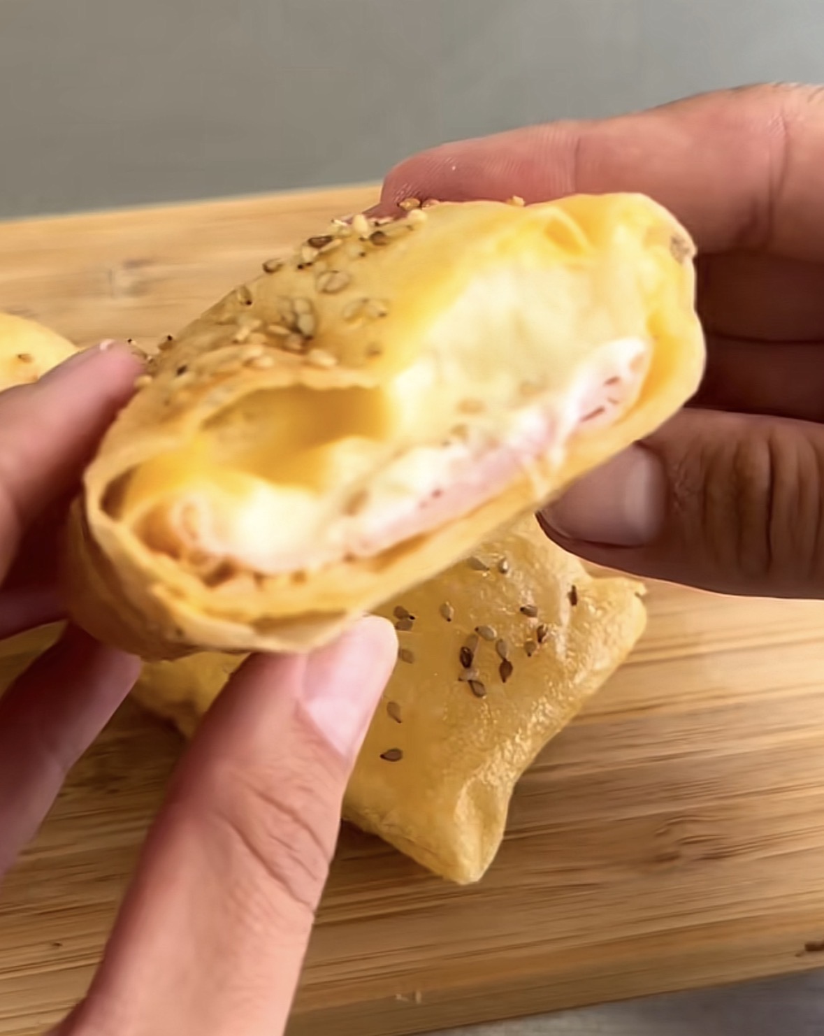Napolitanas crujientes de papel de arroz en airfryer